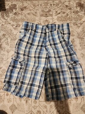 Boys Plaid Cargo Shorts - Light Blue & White